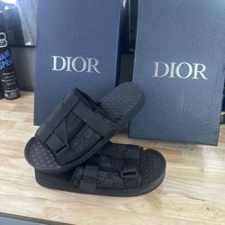 Dior Slides Size 10, 9 