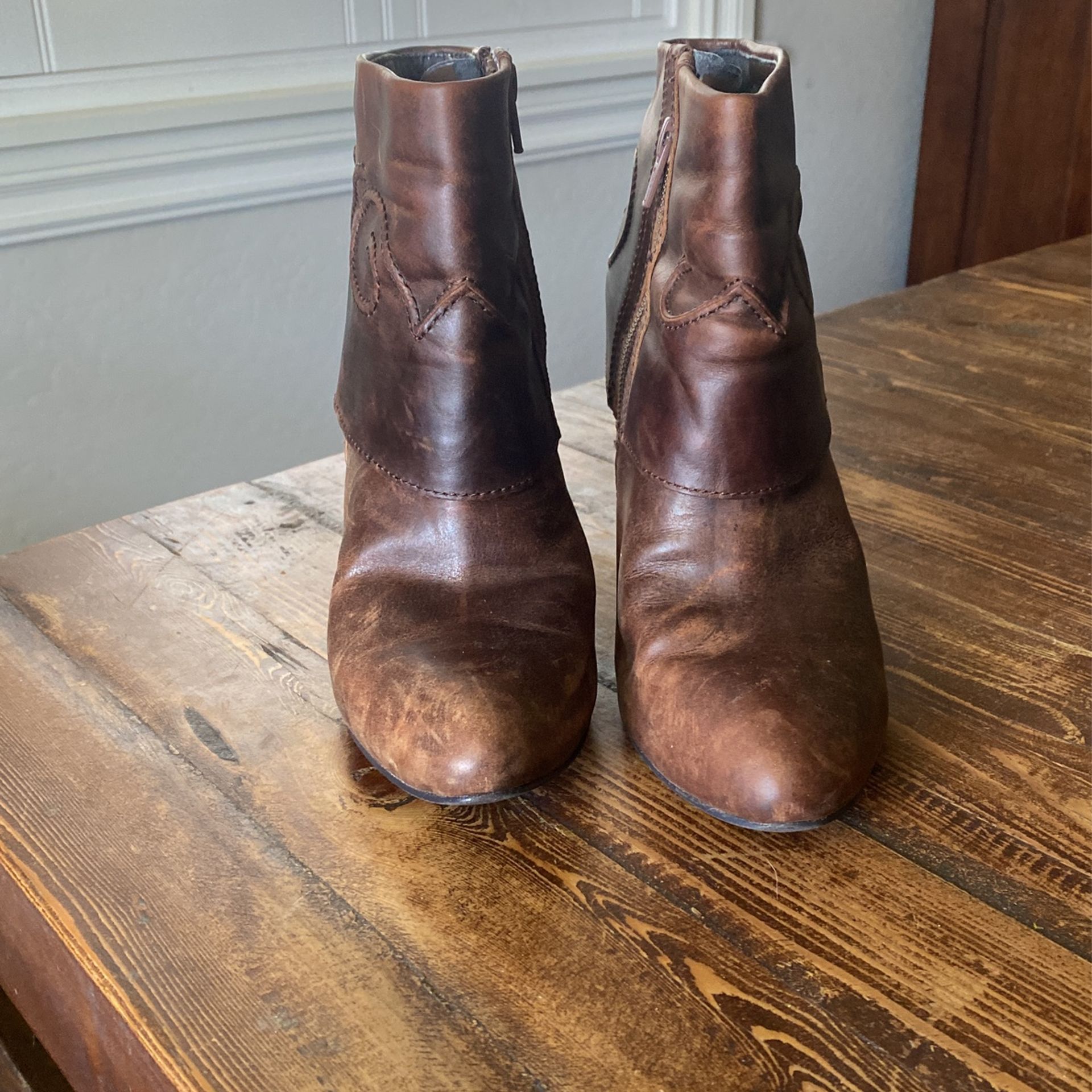 Carlos Santana Trace Brown Wedge Boots