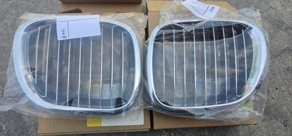 95-2002 Bmw Z3 Oem Grilles