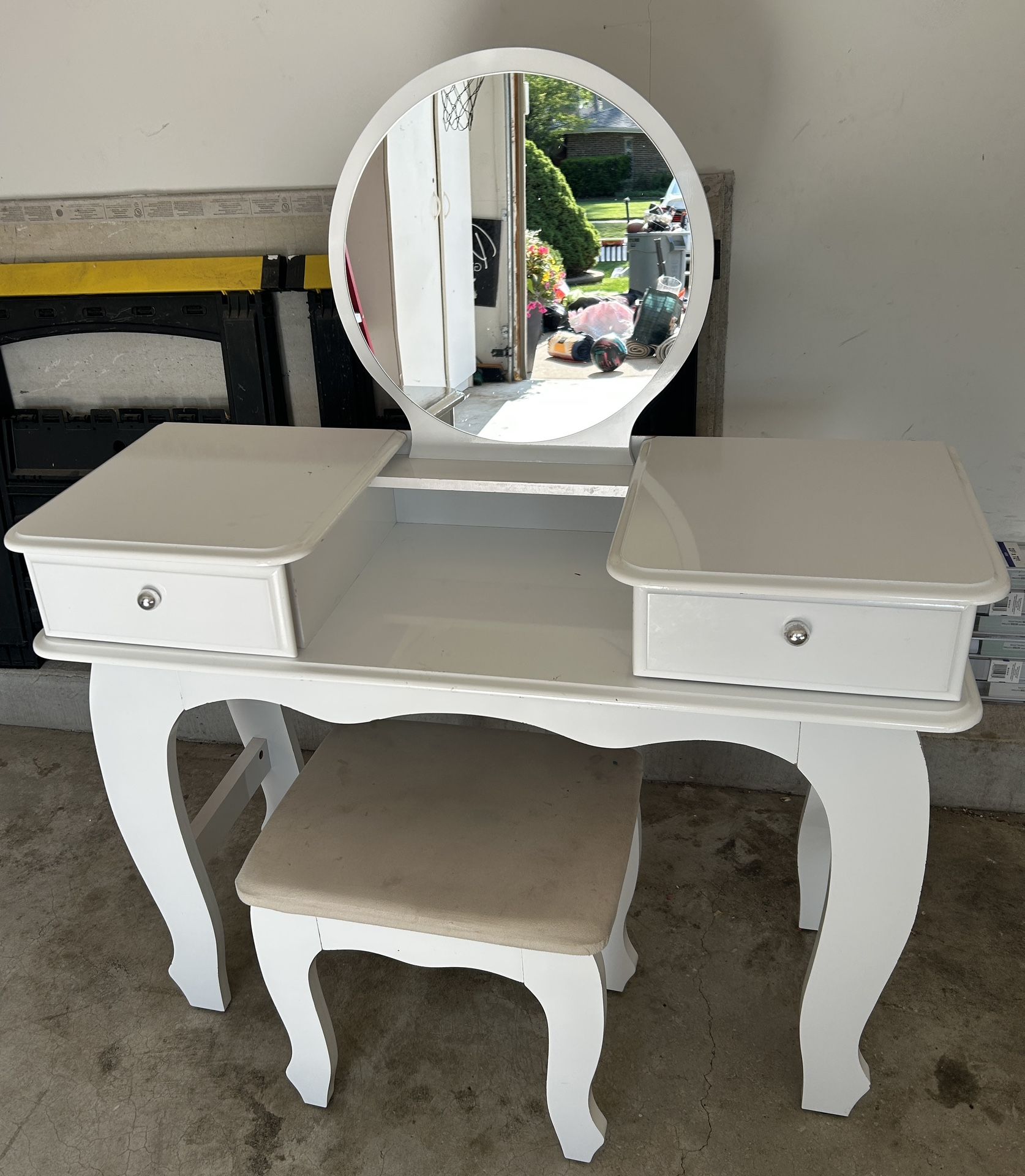 Vanity Set