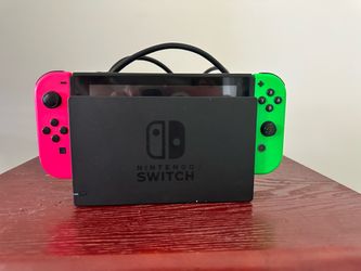 Nintendo Switch Bundle — 1st Gen + Extra Controllers