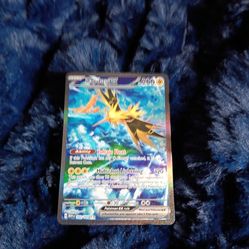 ISR Zapdos from the Pokémon 151 set
