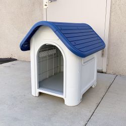 $45 (New) Plastic dog house (size small) pet indoor outdoor all weather shelter cage kennel 23x30x26” 