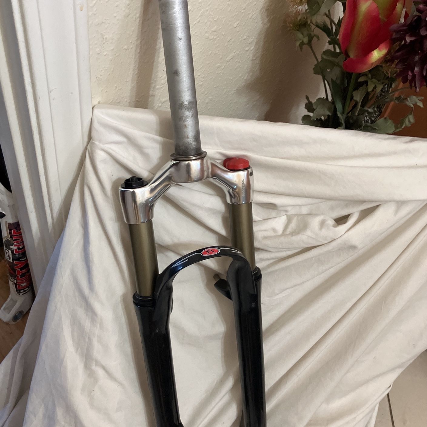 26” Manitou Skareb Fork 80mm Travel for Sale in Orange, CA - OfferUp