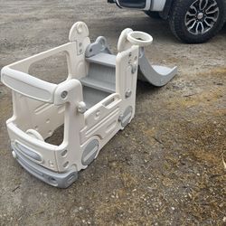 Car/slide play set