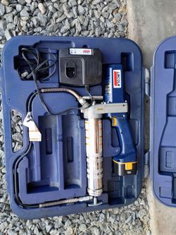Lincoln 18V Cordless Grease Gun with Case