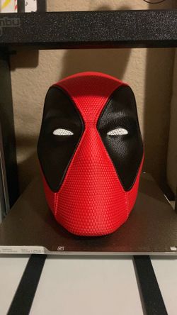Deadpool helmet