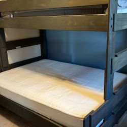 Bunk Bed, Almost Brand New, Great Condition 