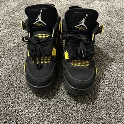 jordan 4 thunder