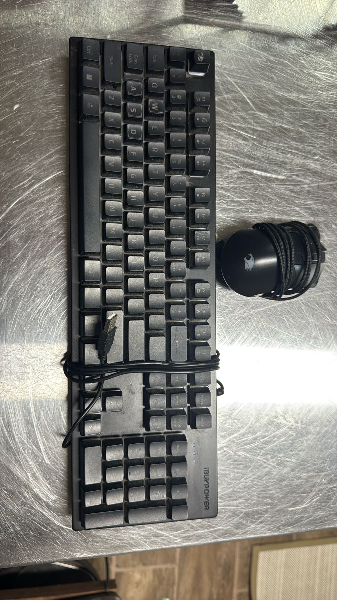 Ibuypower keyboard and mouse