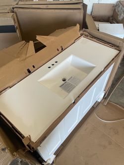 Glacier Bay Everdean 49 in. Single Sink White Freestanding Bath Vanity with White Cultured Marble Top (Assembled)