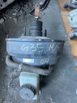 Brake booster with master cylinder Infiniti g35 350z