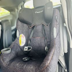 car seat 
