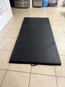 Black Folding Gymnastics Exercise Mat