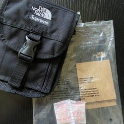 Supreme The North Face RTG Utility Pouch 