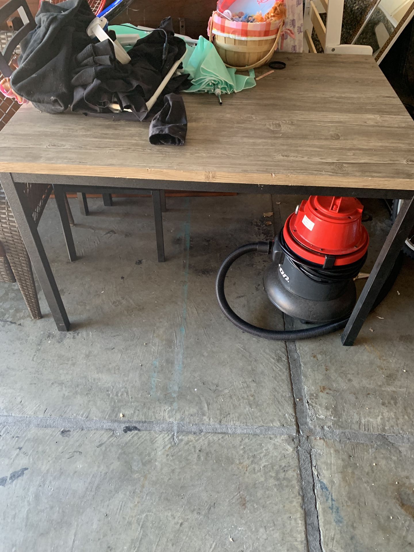 Table for sale has 4 chairs.