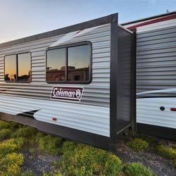 2019 Coleman 30ft spacious livable trailer  w slide delivered!