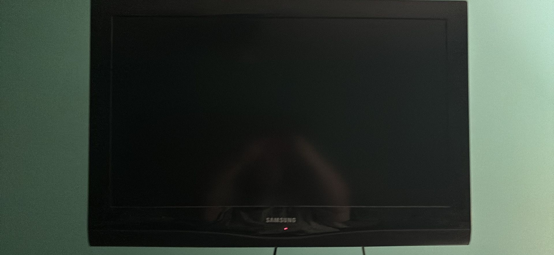 Samsung 32” TV