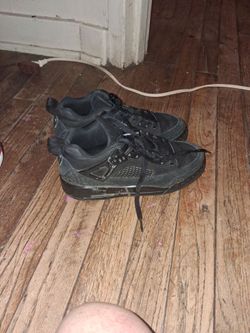 Air Jordan 4 Black Cat Sneakers