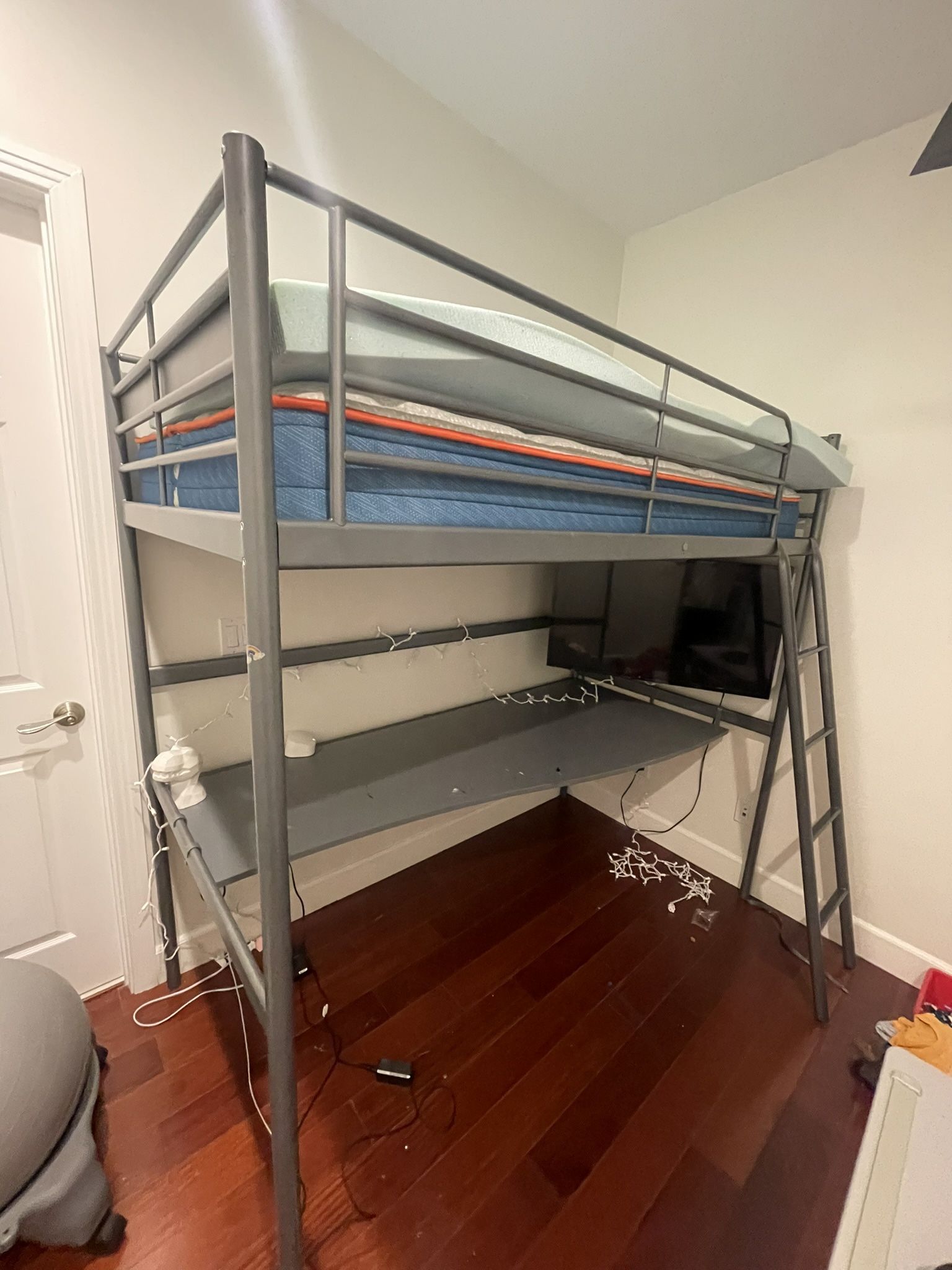 Kids Bed With Desk (((Mattress Included)))