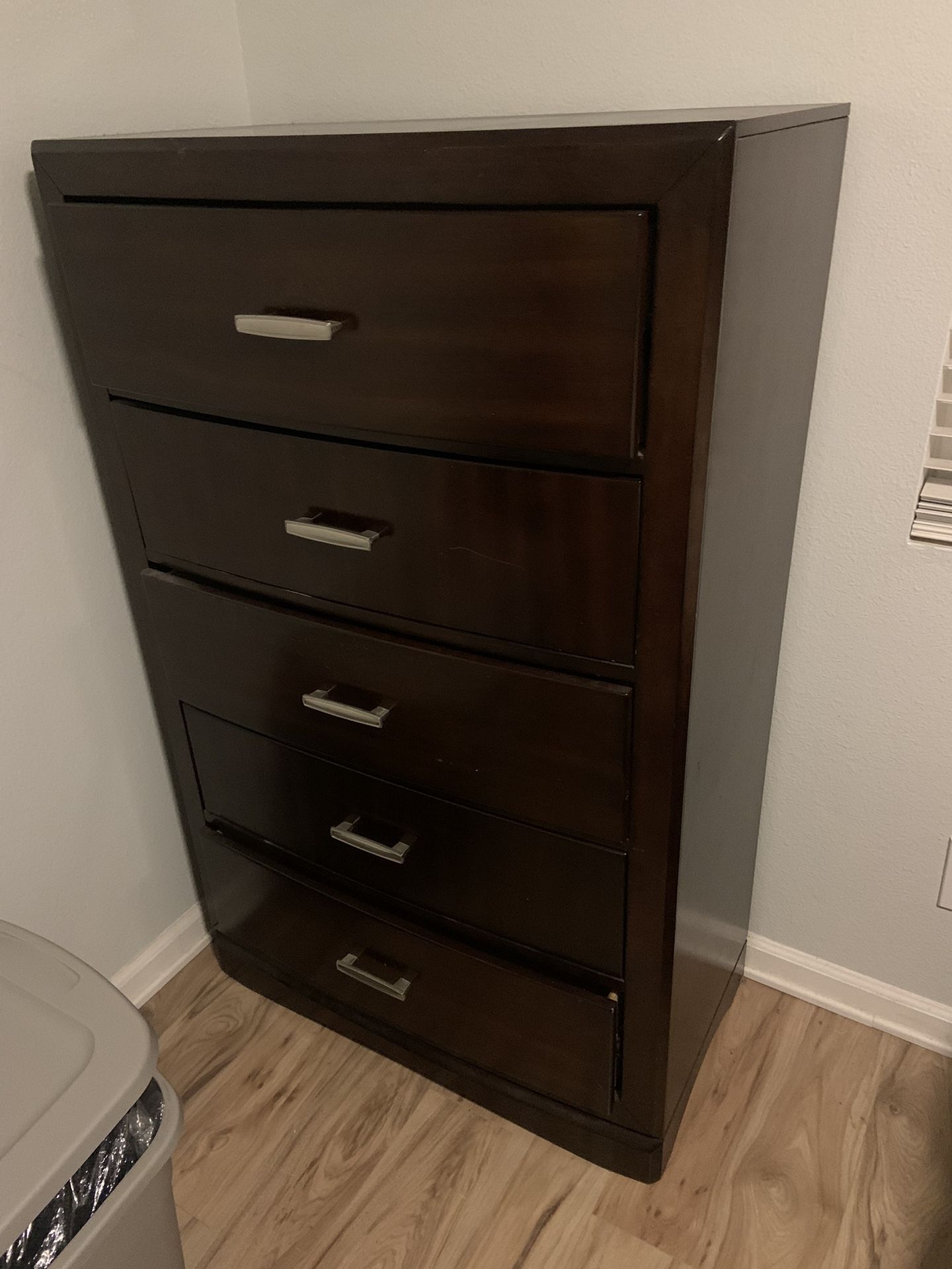 Clothes Dresser
