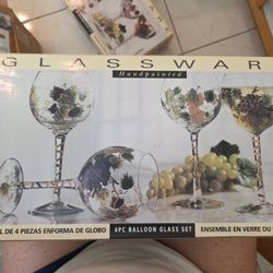 Handpainted Wine Glass Set of 4.  