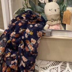 Pretty Floral Ruffle Scarf