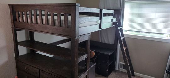 Full-size Loft Bed