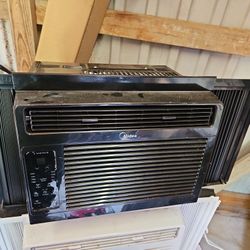 Midea 6000 BTU Air Conditioner