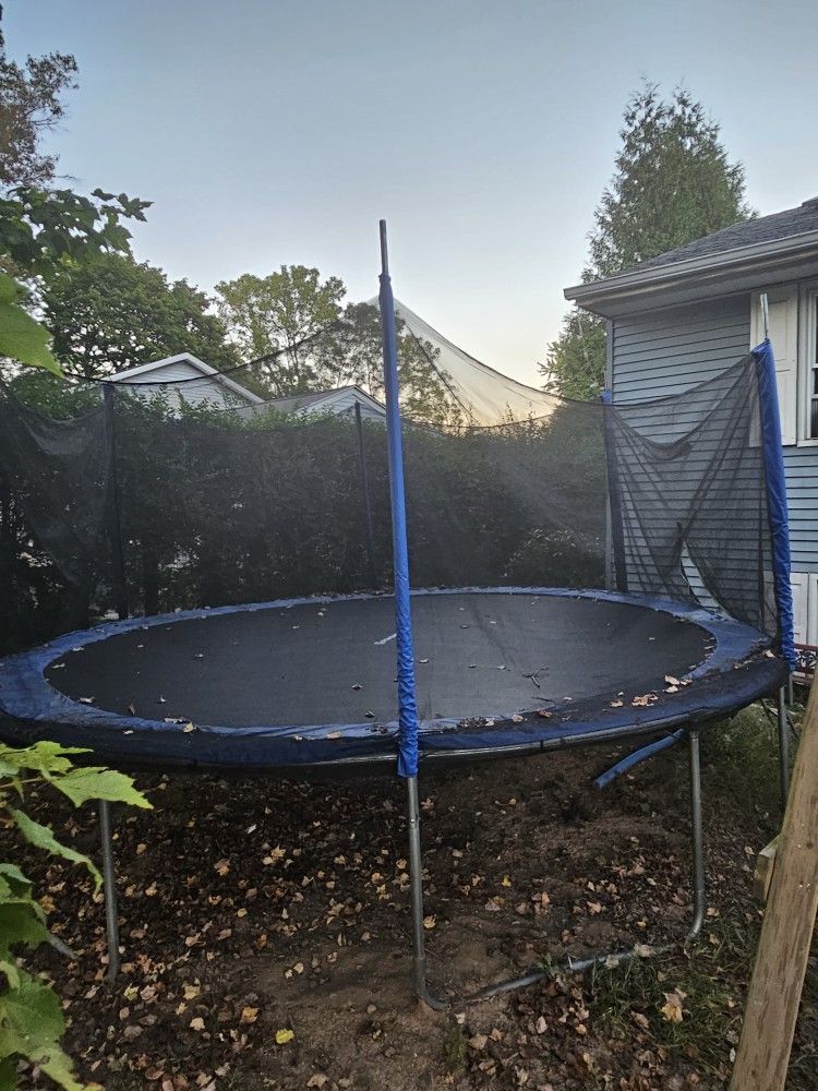 Trampoline