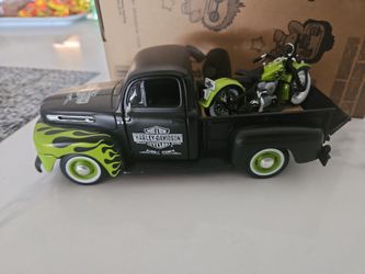 Harley davidson scale truck