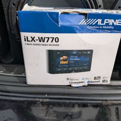 Alpine iLX-W770