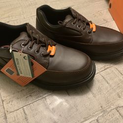 New In Box Slip Resistant Genuine Grip Shoes