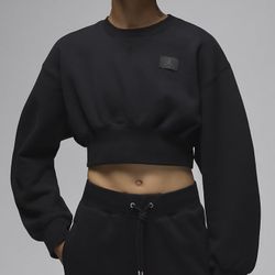 Jordan Flight Fleece
Women's Cropped Sweatshirt