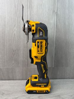 DeWalt DCS356 XR 20V Oscillating Multi-Tool w/Battery + Depth Guide (A1D032473)
