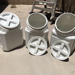 Vital Vaults-Dog Food Containers
