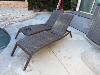 FREE Pool Loungers
