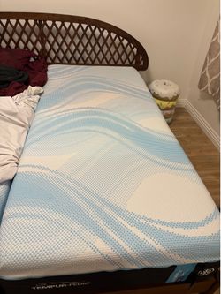 Twin XL Tempurpedic LuxeBreeze Soft Mattress