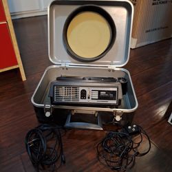 Vintage Kodak Carousel 750 35mm Slide Projector Ektanon Lens Remote Case

Price: $85

Description:
Vintage Kodak Carousel 750 slide projector.

Includ