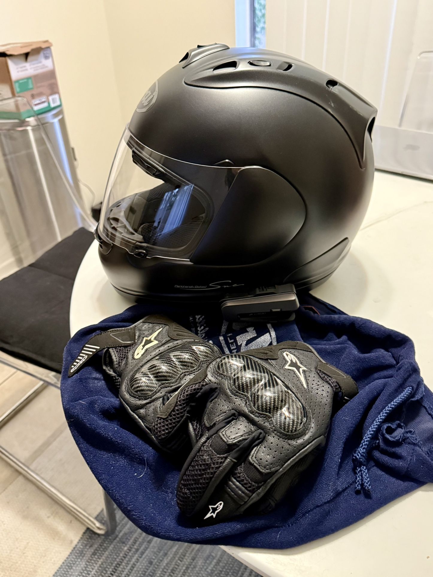 Motorcycle Helmet + Bluetooth & Gloves (BUNDLE)