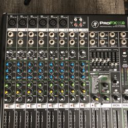 Mackie Mixer