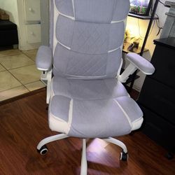 Office Chair Velvet Fabric Ergonomic Executive Computer Desk Chairs Small Cute Rolling Task Chairs for Teens&Adults,Purple 