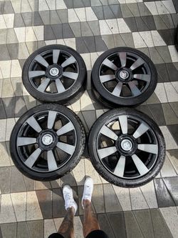 Rolls Royce Cullinan rims OEM
