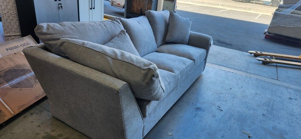 $285 ONLY TODAY!!