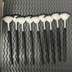 Fluffy Facial Brushes