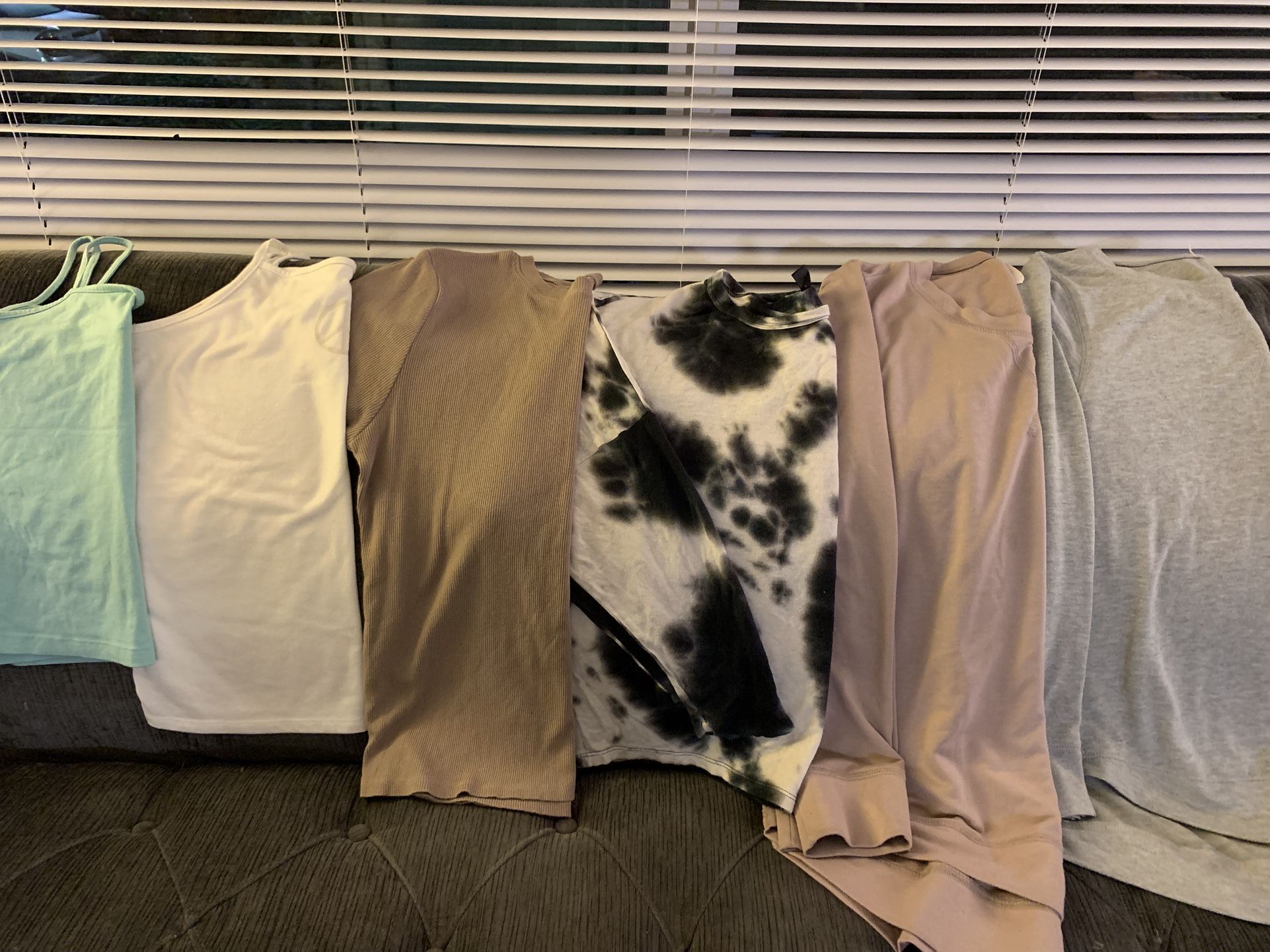 Neutral Toned Femme Clothing Bundle- Jr L