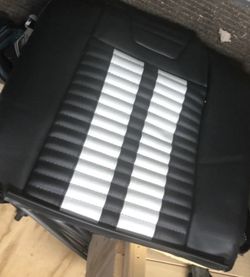 Ford Mustang Seats