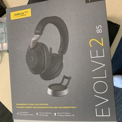 Jabra Evolve2 85 UC Wireless Headphones with Link380c & Charging Stand - Brand new Unsealed 