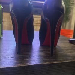 Christian Louboutin Pumps