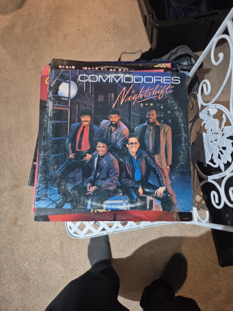 COMMODORES VINYL